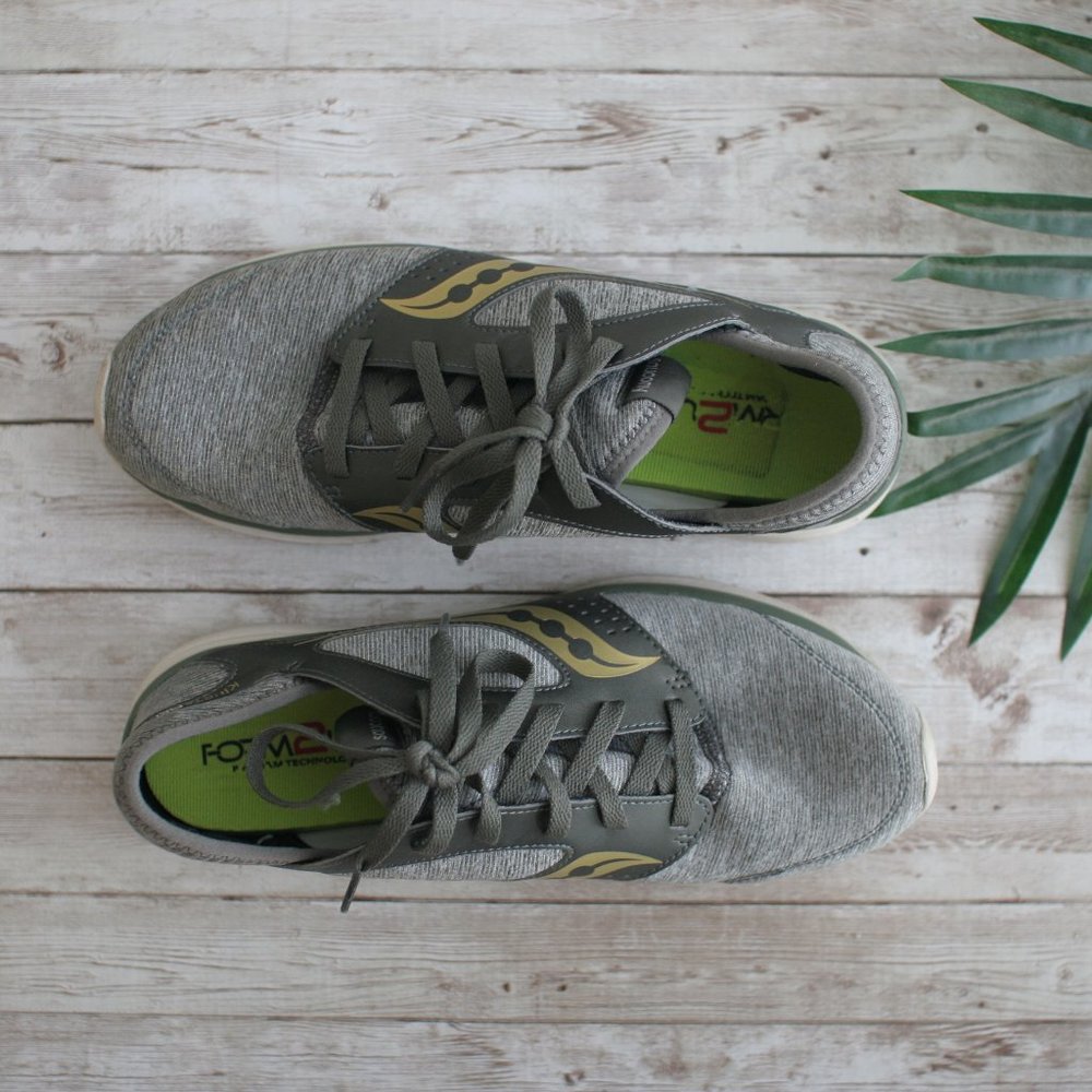 Saucony Green and Gold Sneakers Size 10